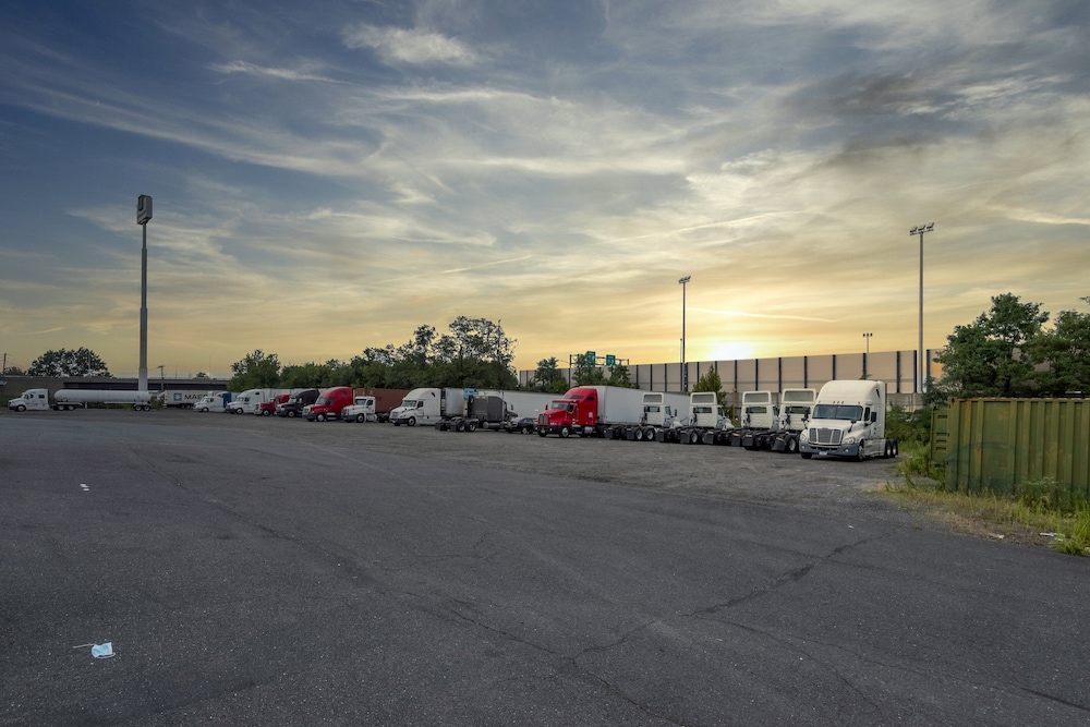 

Milano - Carteret - Red Roof Inn PLUS+ Newark Liberty Airport - Carteret