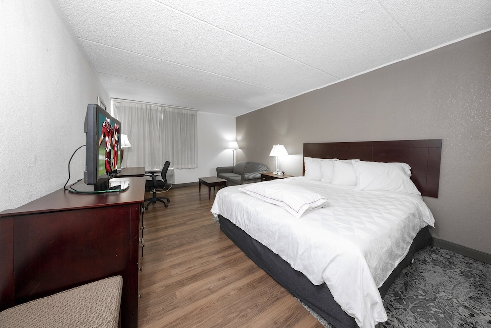

Milano - Rahway - Red Roof Inn PLUS+ Newark Liberty Airport - Carteret