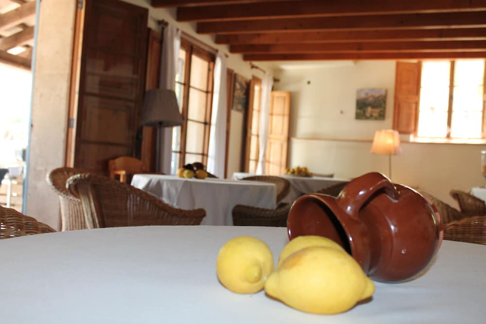 

Milano - Sóller - Hotel Rural Nou Dalt Muntanya