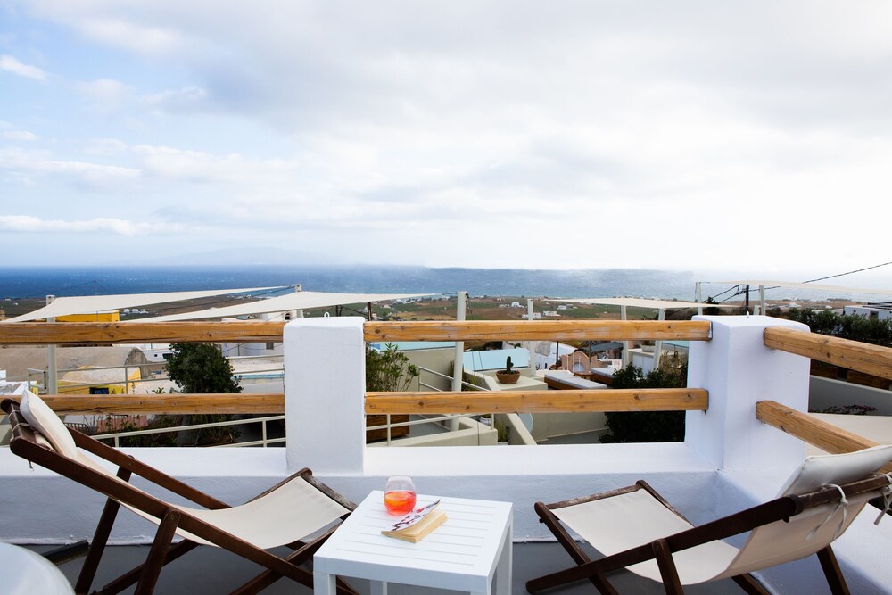 

Napoli - Santorini, Isole Greche - Aetheria Villas