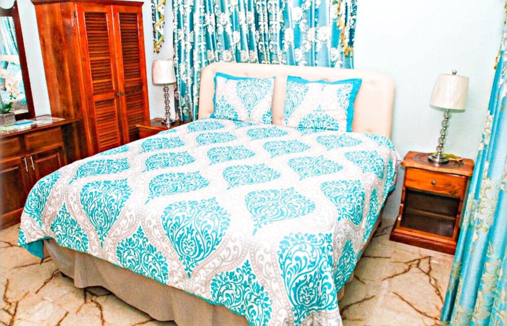 

Venezia - Negril - Dela de-Rose Guest House negril Jamaica