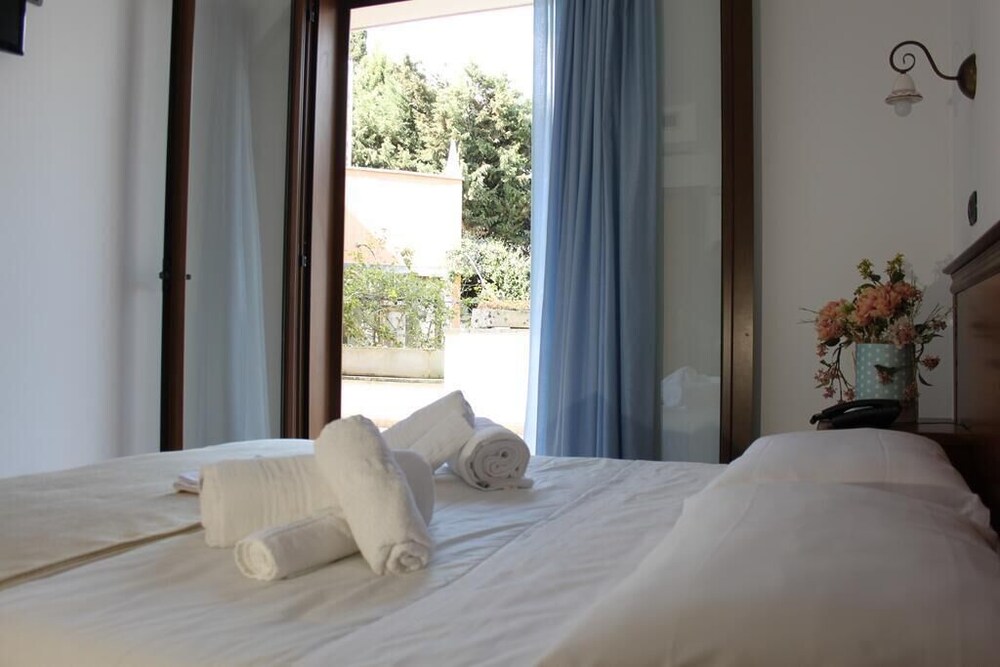 

Milano - Santa Cesarea Terme - Relais Casina Copini