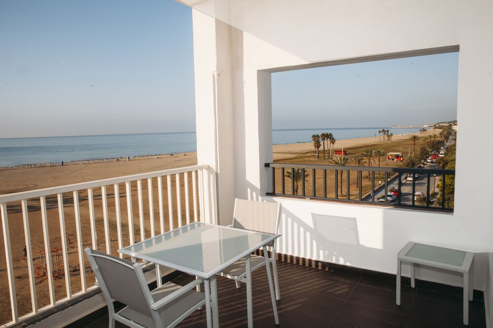 

Milano - Coma-Ruga - Hotel Brisamar Suites