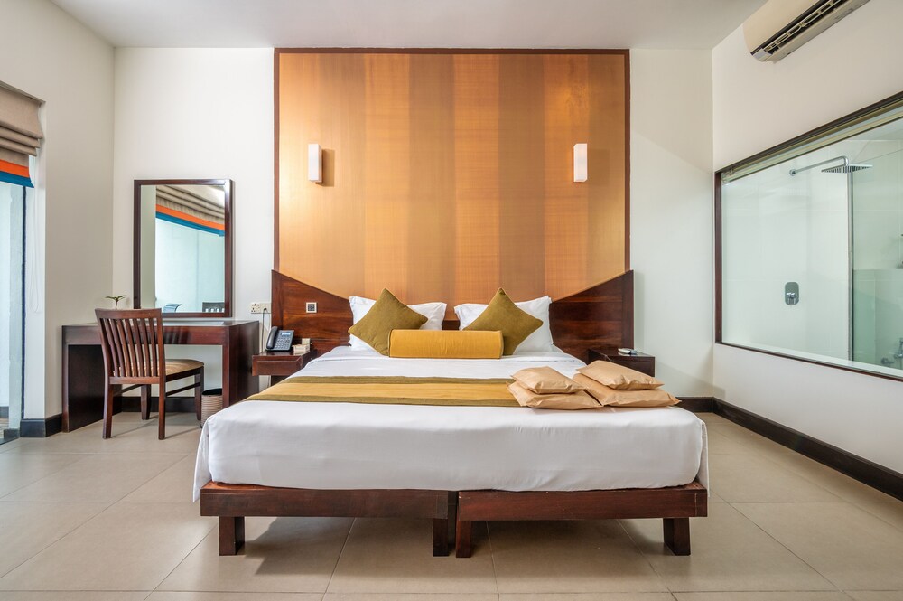 

Napoli - Ahungalla - Shinagawa Beach