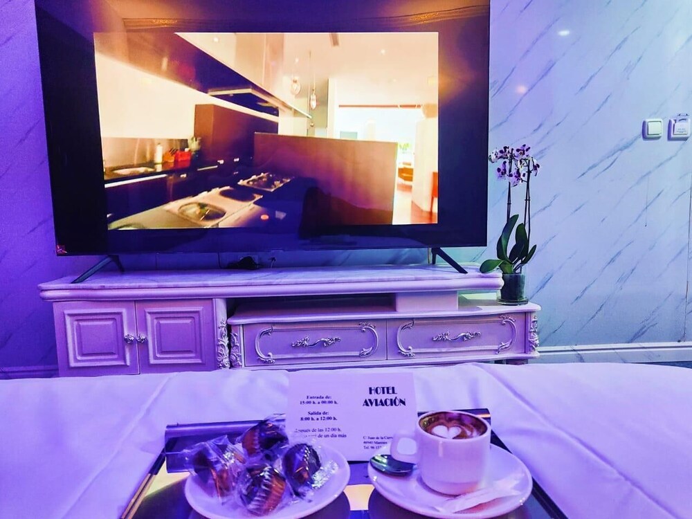 

Bologna - Moncada - Hotel Aviación
