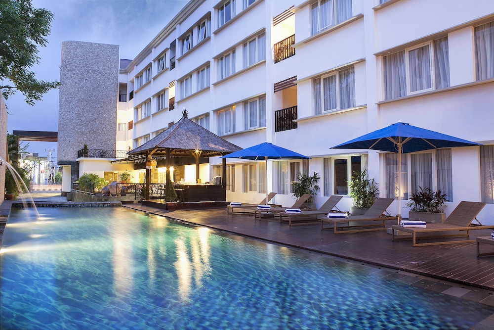 

Roma - Tuban - Natya Hotel Kuta