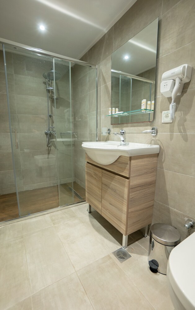 

Roma - Lixouri - Palatino Hotel