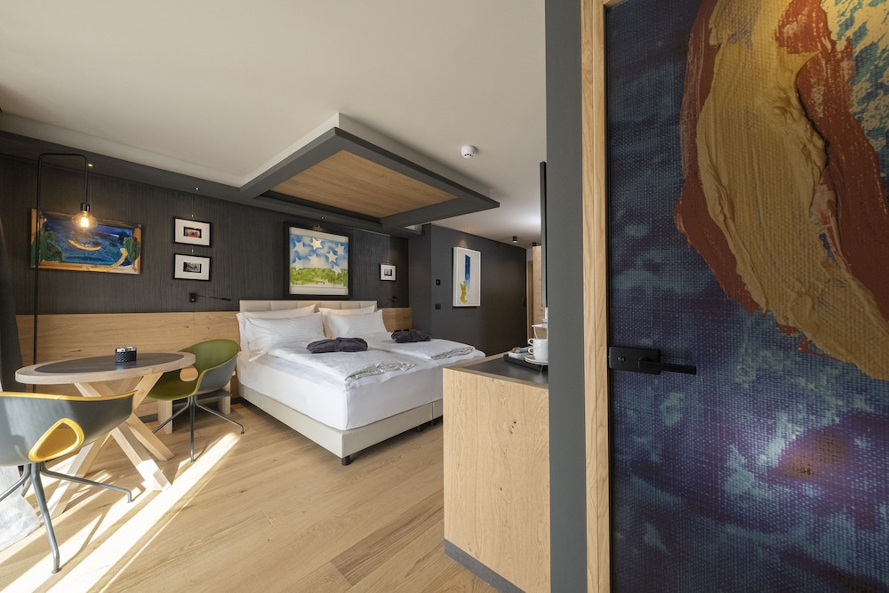 

Firenze - Selva di Val Gardena - Locanda degli Artisti Art Hotel