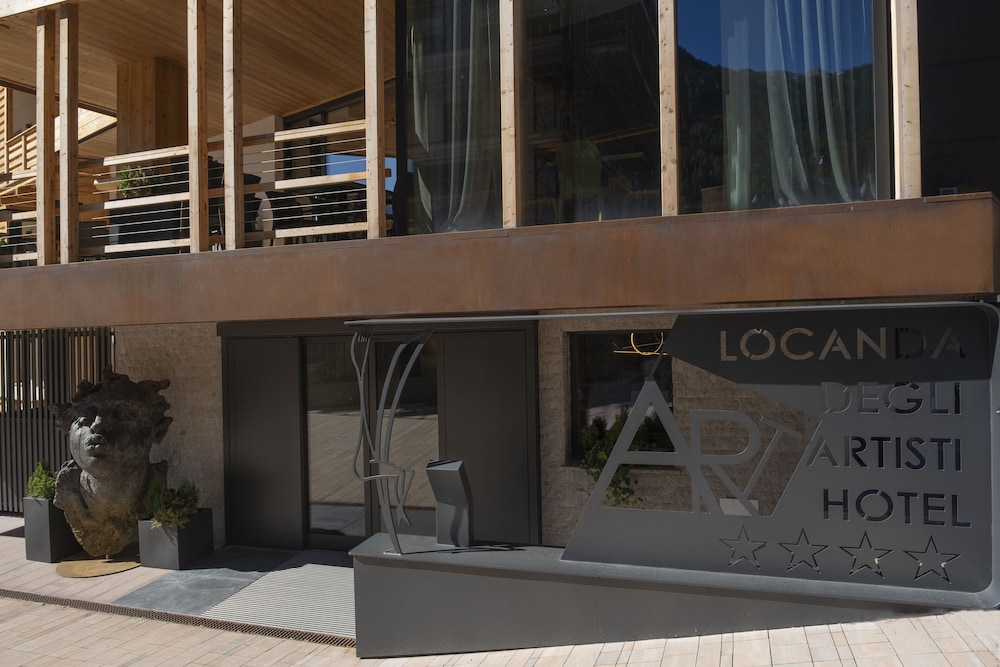

Palermo - Selva di Val Gardena - Locanda degli Artisti Art Hotel
