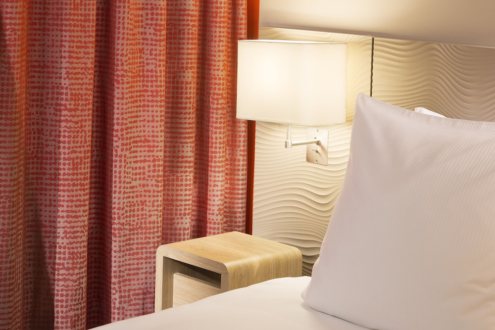 

Napoli - Villepinte - Hotel Oceania Paris Roissy CDG