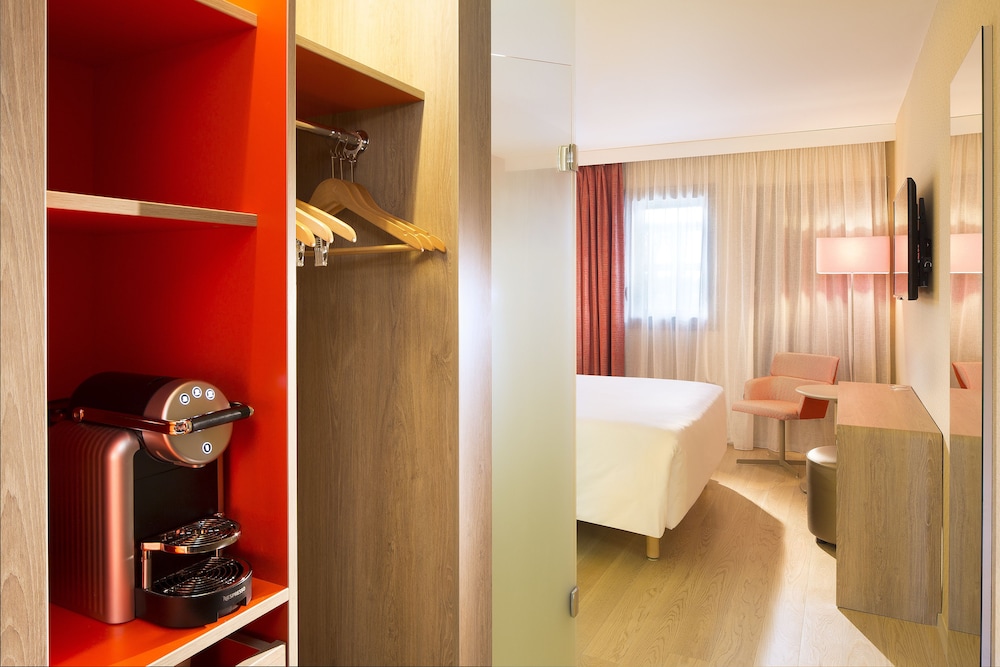 

Milano - Villeneuve-sous-Dammartin - Hotel Oceania Paris Roissy CDG