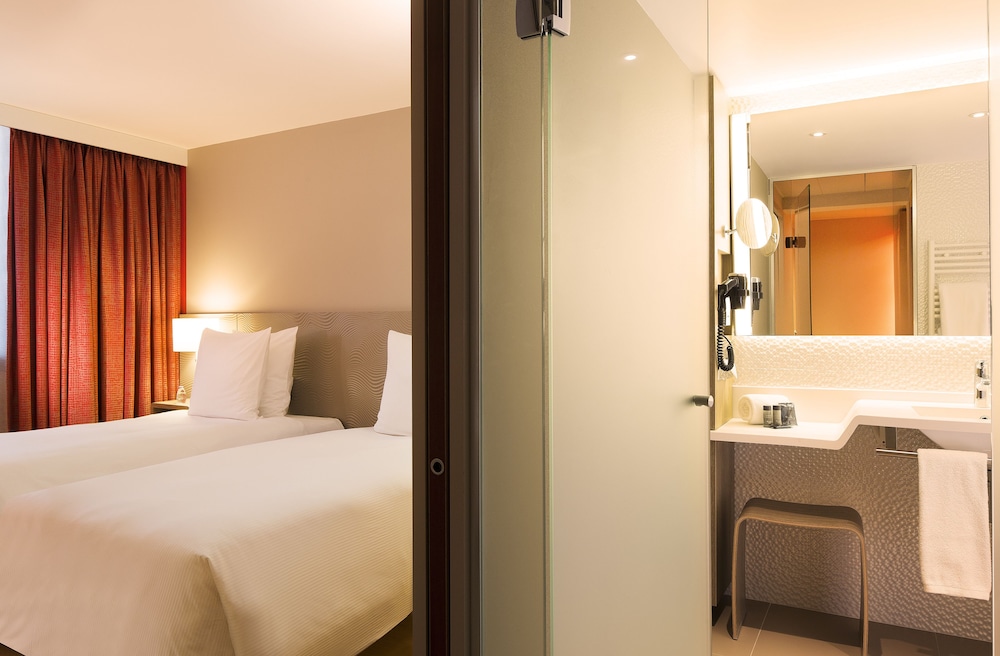 

Bologna - Villeneuve-sous-Dammartin - Hotel Oceania Paris Roissy CDG