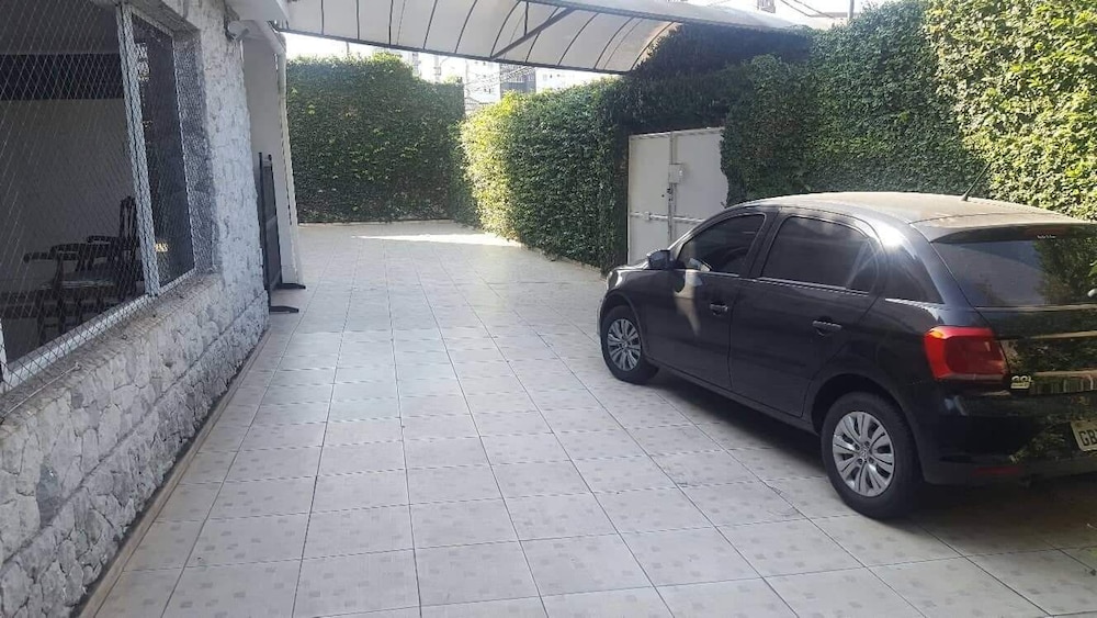 

Milano - Guarujá - Pousada Baraúna