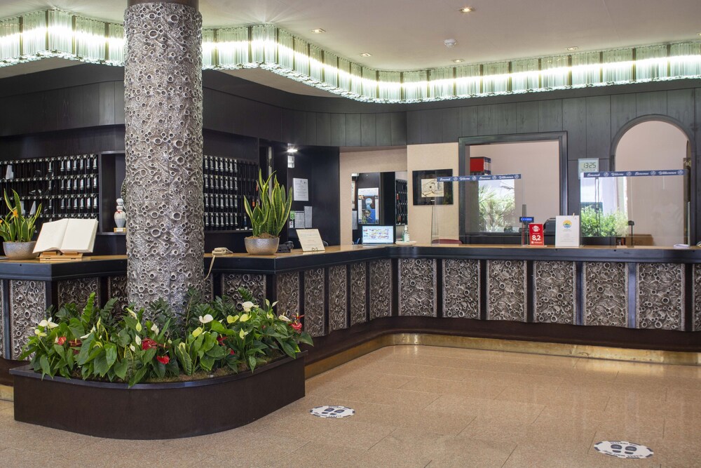 

Milano - Cetara - Hotel Pietra di Luna