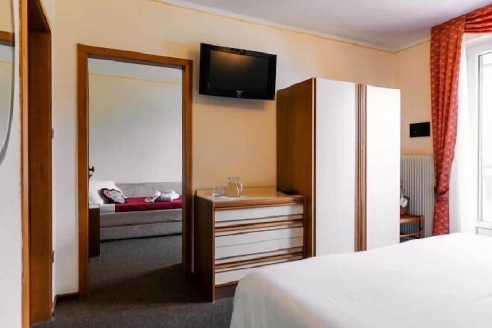 

Bari - Andalo - Hotel des Alpes