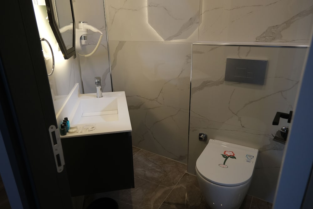 

Firenze - Istanbul, New Airport - The Pearl Airport Hotel