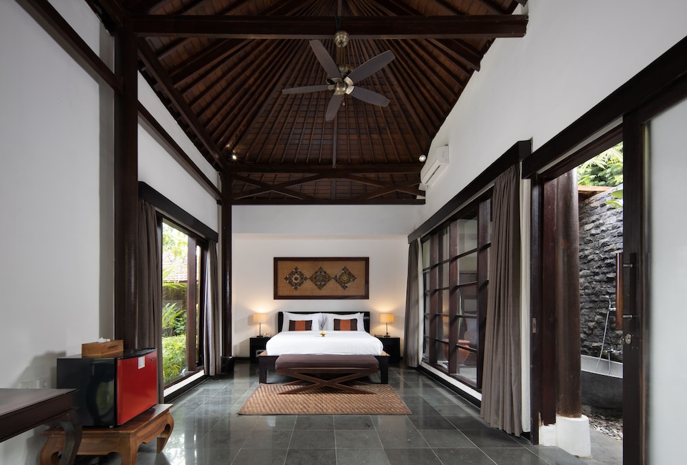 

Milano - Badung - Ubud Raya Villa