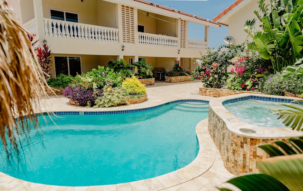 

Milano - Oranjestad - Charming 1-bedroom Apartment 2 km From Eagle Beach