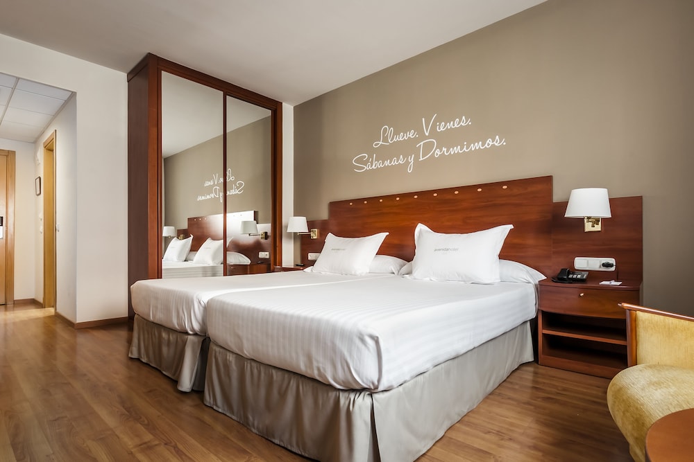 

Cagliari - Almería - Avenida Hotel Almería