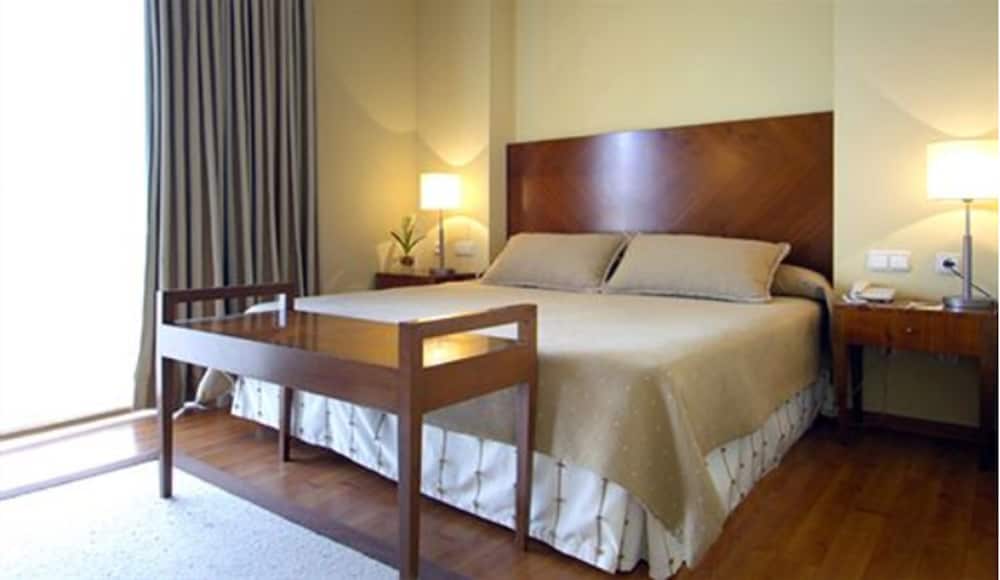 

Milano - Almería - Avenida Hotel Almería
