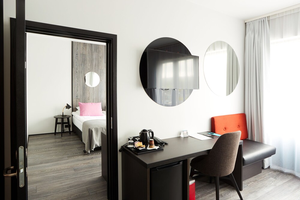 

Milano - Húsavík - Fosshotel Husavik