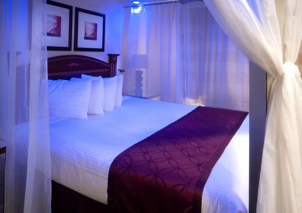 

Catania - Anaheim (CA) - Best Inn & Suites