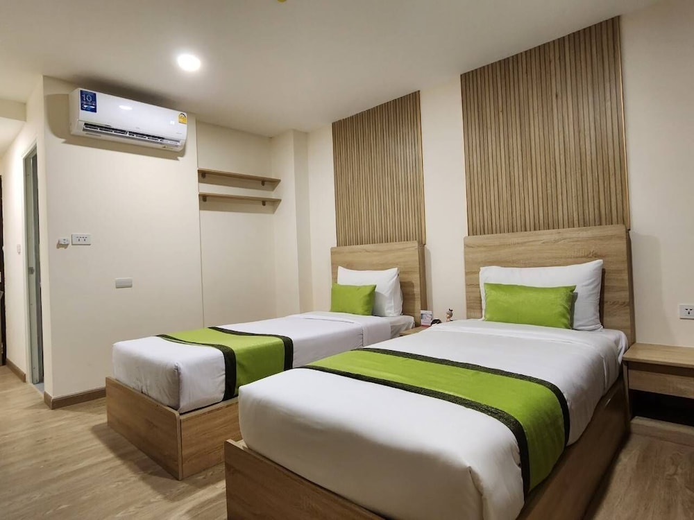 

Roma - Panwa Beach - iCheck inn Darisa Patong