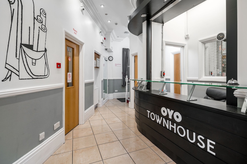 

Roma - Clapham - OYO Townhouse New England, London Victoria