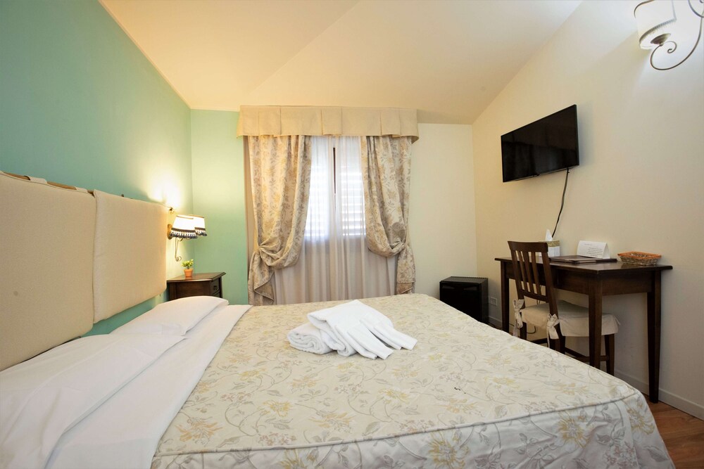 

Catania - Siena - Hotel Arcobaleno Siena