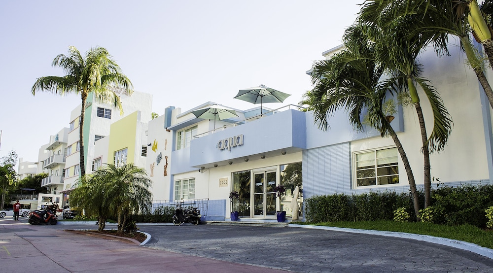 

Catania - Miami, Florida - Aqua Hotel & Suites