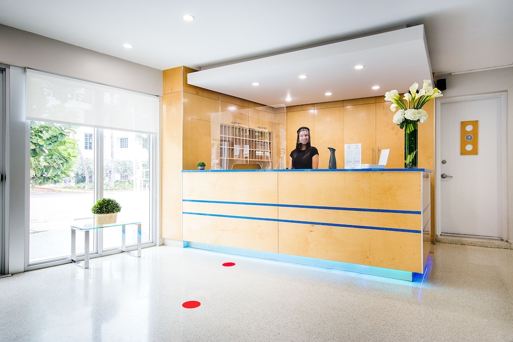 

Roma - Miami (FL) - Aqua Hotel & Suites