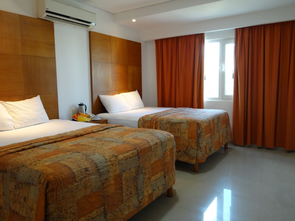 

Roma - Punta Sam - Suites Gaby Cancun