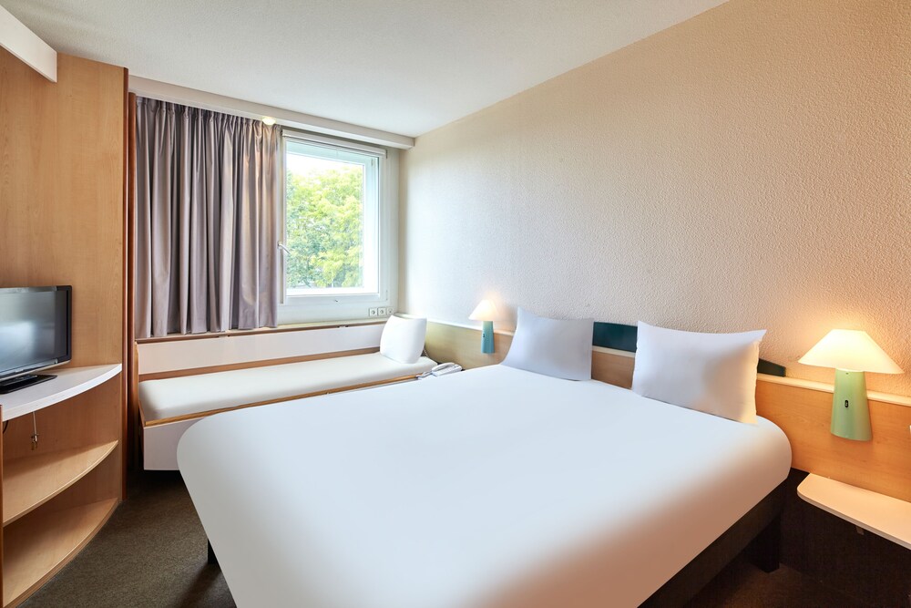 

Bari - Roissy-en-France - B&B HOTEL Paris Nord 2 CDG Aéroport