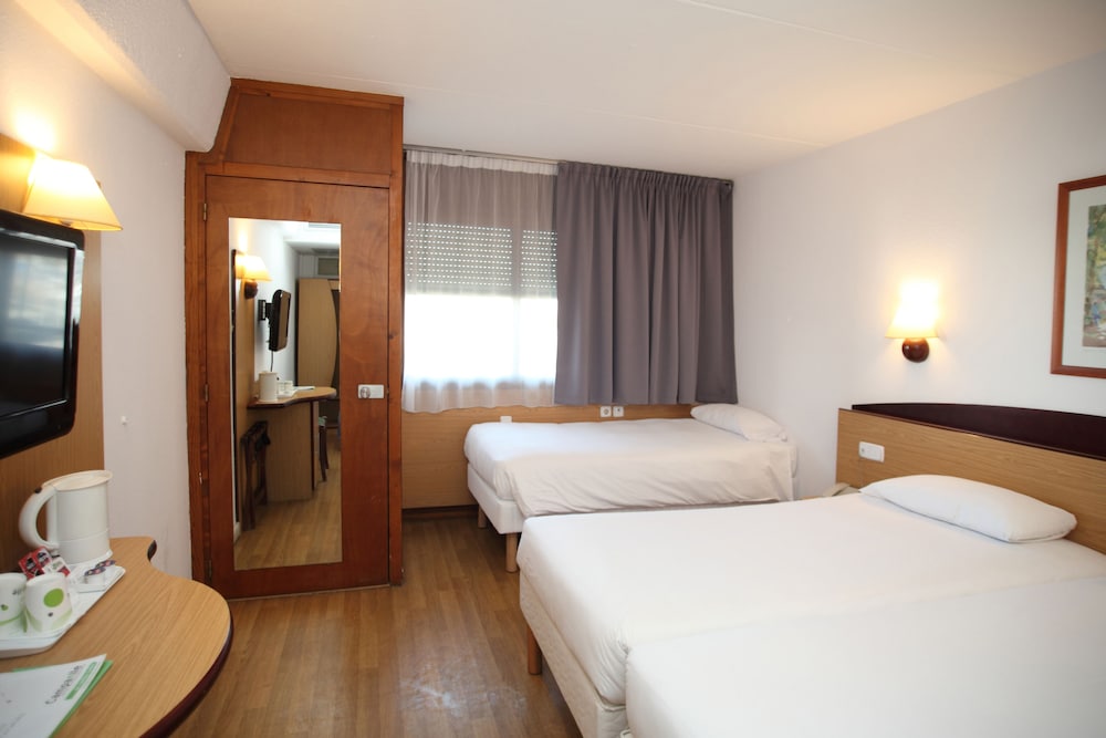 

Roma - Cerdanyola del Valles - Travelodge Barcelona del Vallès