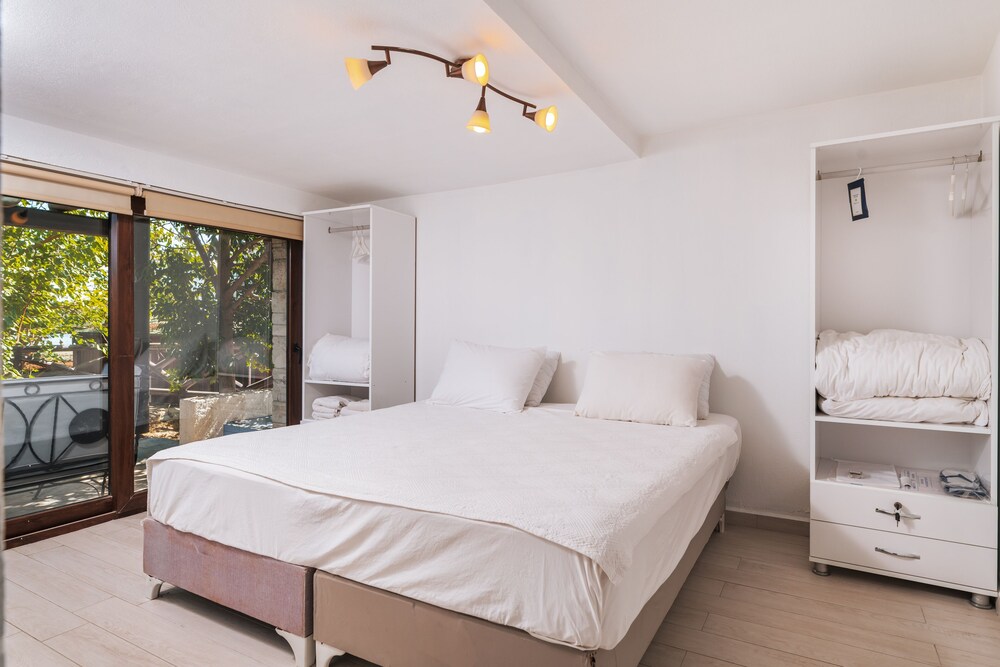 

Catania - Güvercinlik - Yalıçapkını Boutique Hotel - Boutique Class