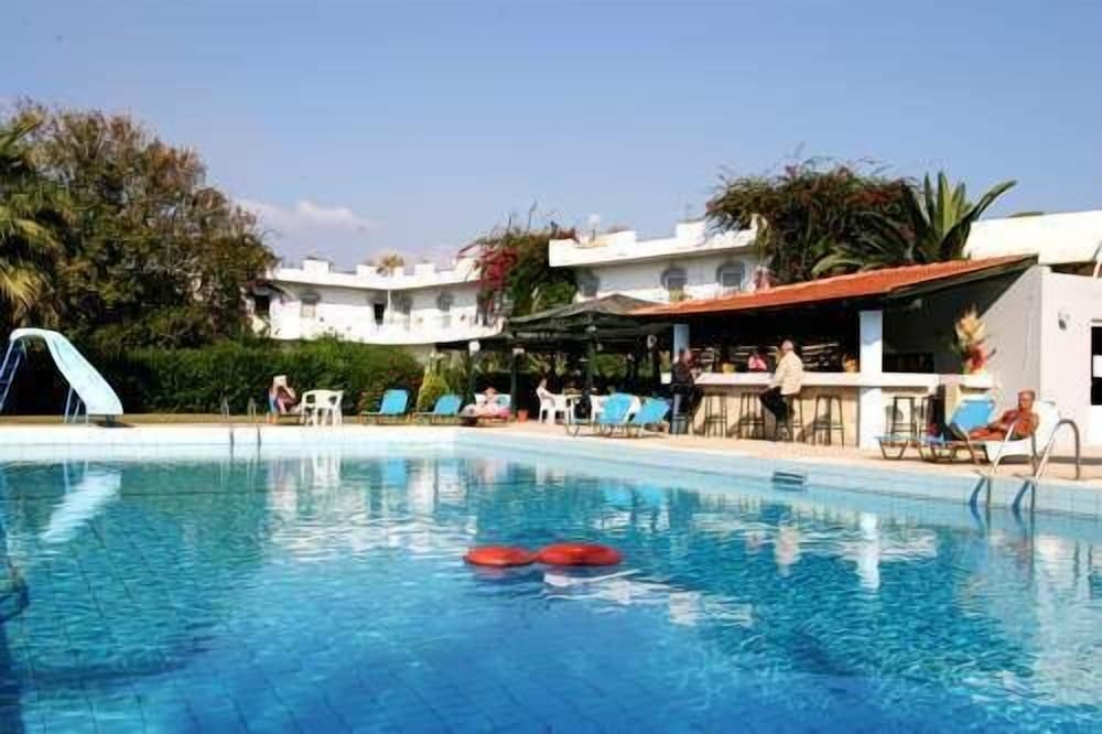 

Bologna - Amoudara Herakliou - Gorgona Hotel