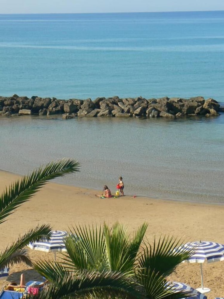 

Roma - Scoglitti - Hotel Sul Mare Al Gabbiano
