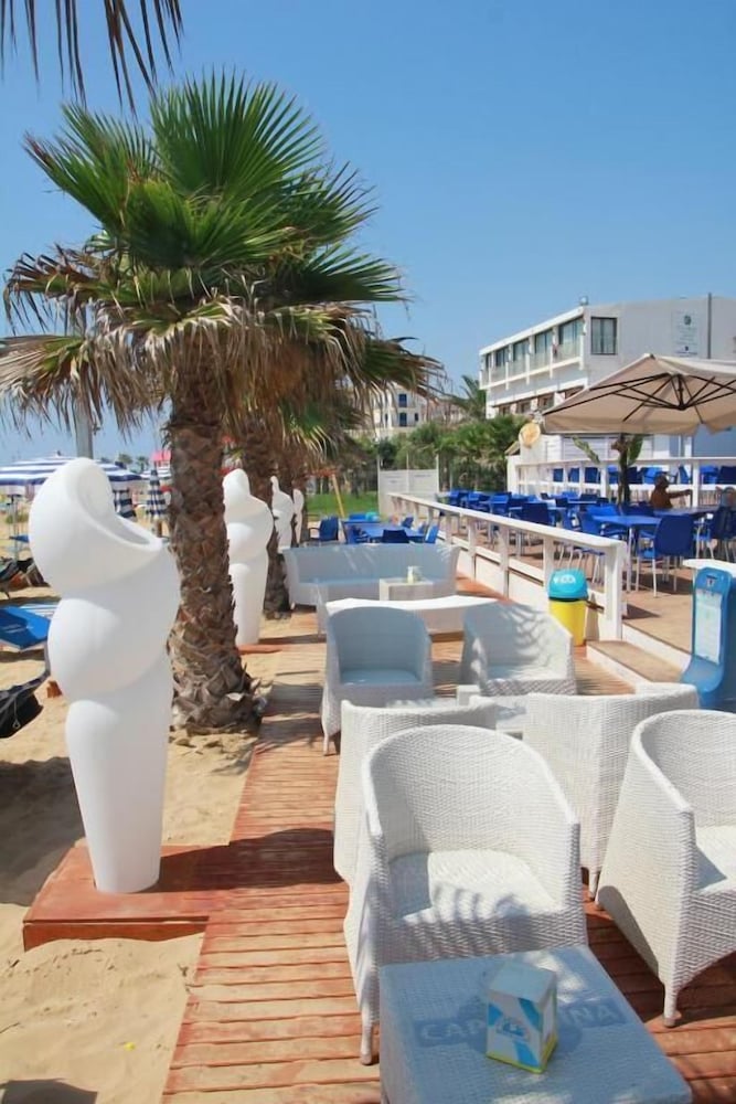 

Milano - Scoglitti - Hotel Sul Mare Al Gabbiano