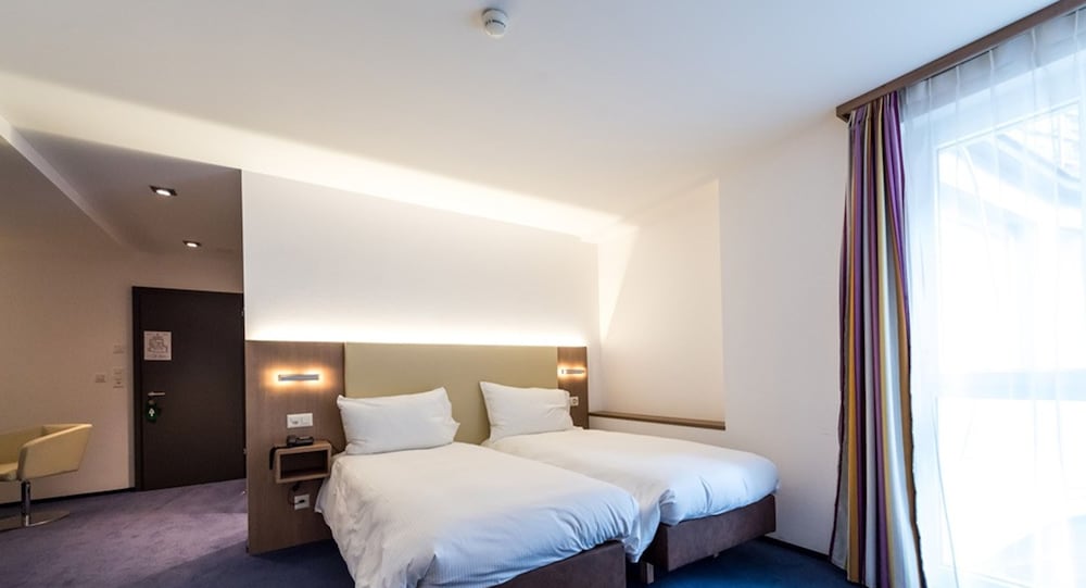 

Napoli - Leysin - Hotel Du Nord