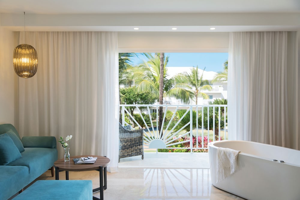

Bari - Uvero Alto - Excellence Punta Cana - Adults Only All Inclusive