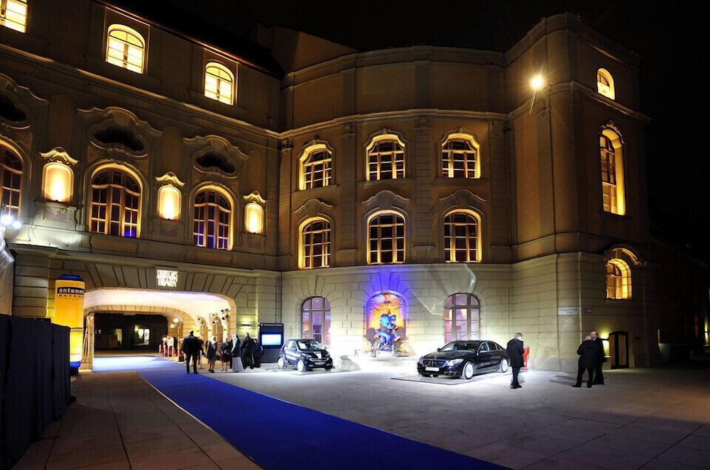 

Brindisi - Monaco di Baviera - Hotel Deutsches Theater Stadtzentrum