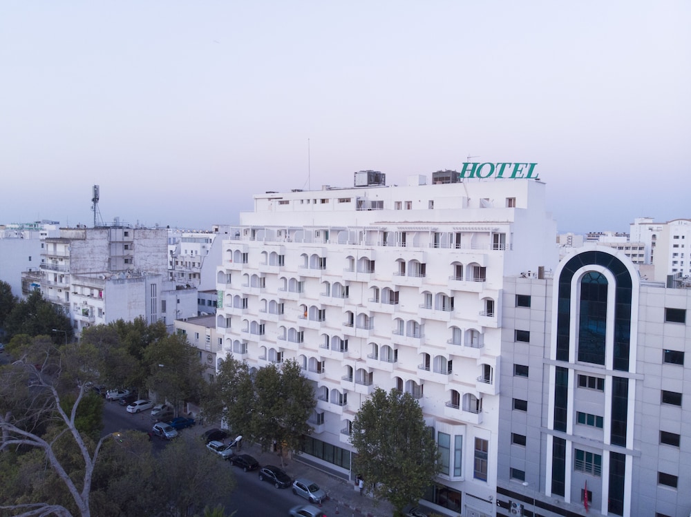 

Roma - Tunisi - Ambassadeurs Hotel