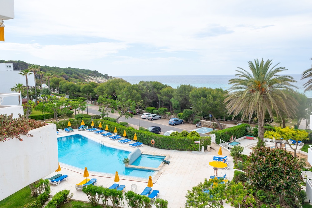 

Roma - Cala Galdana - Hamilton Court Apartamentos