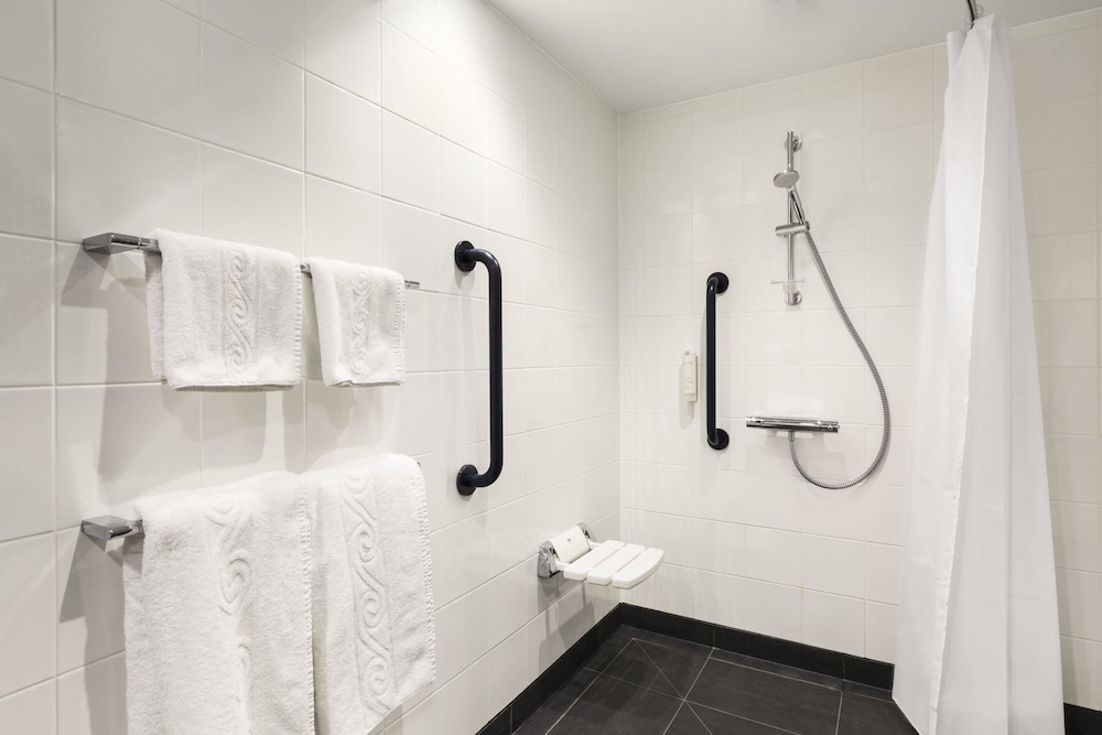 

Milano - Oxford - Ramada By Wyndham Oxford
