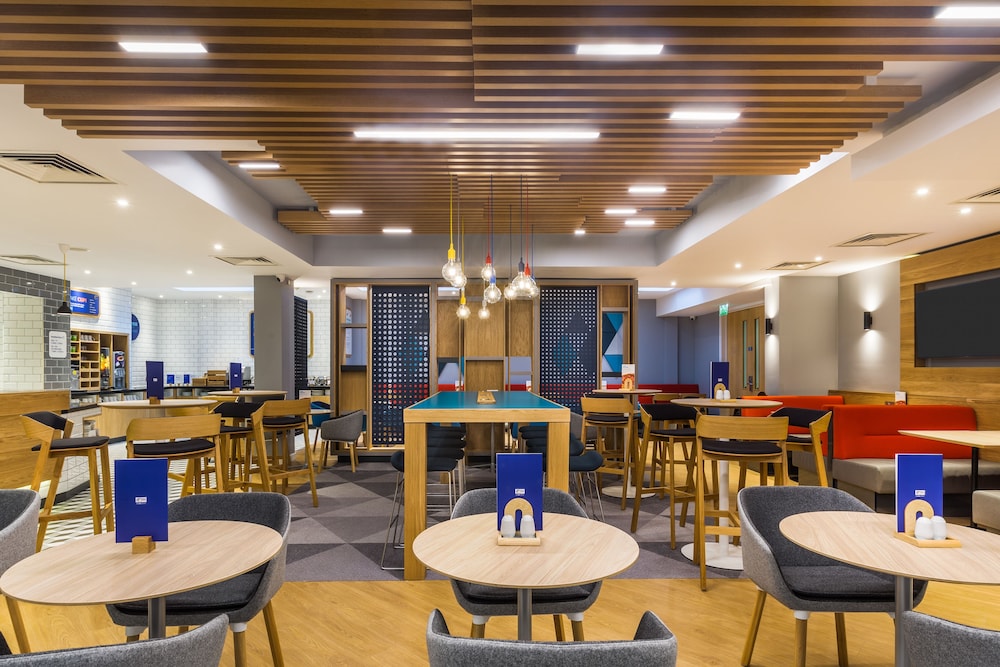 

Roma - Watford - Holiday Inn Express LONDON - WATFORD JUNCTION