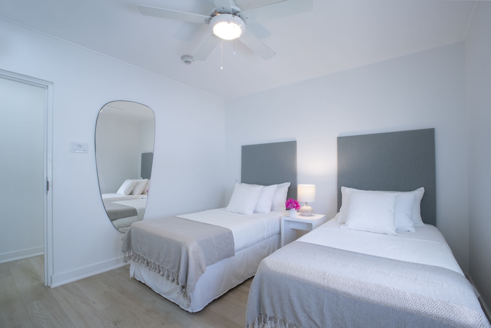 

Milano - Holetown - Mullins Grove Luxury Apartments