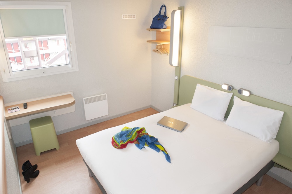

Bari - Paris Charles de Gaulle - Ibis Budget Goussainville Charles De Gaulle