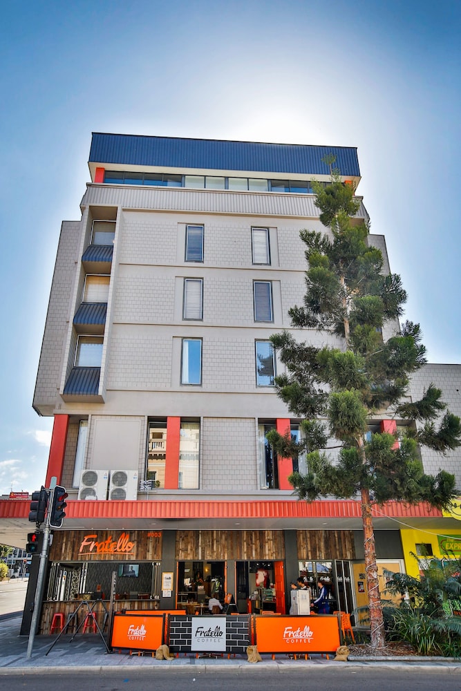 

Roma - Belgian Gardens - Madison Plaza Townsville