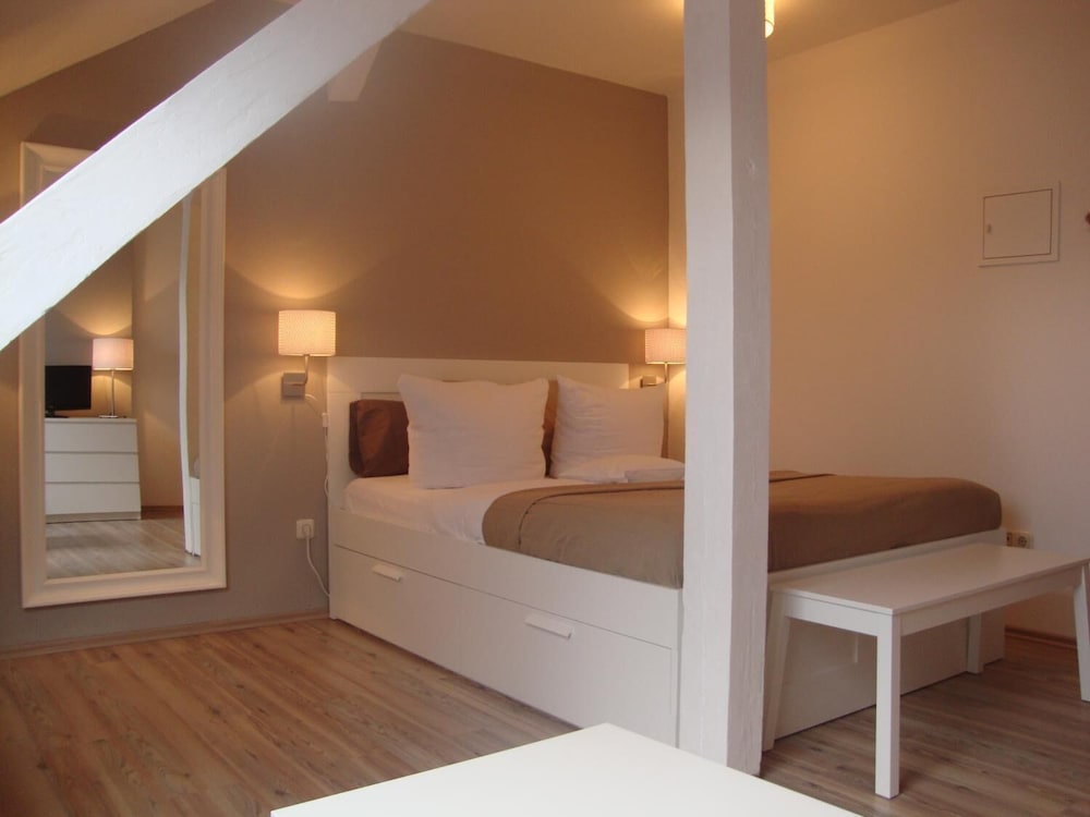 

Roma - Erfurt - Apartment Hotel Lindeneck