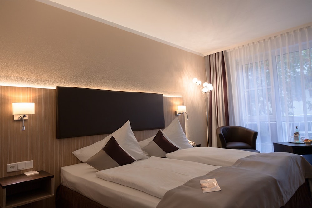 

Napoli - Erding - Best Western Plus Parkhotel Erding